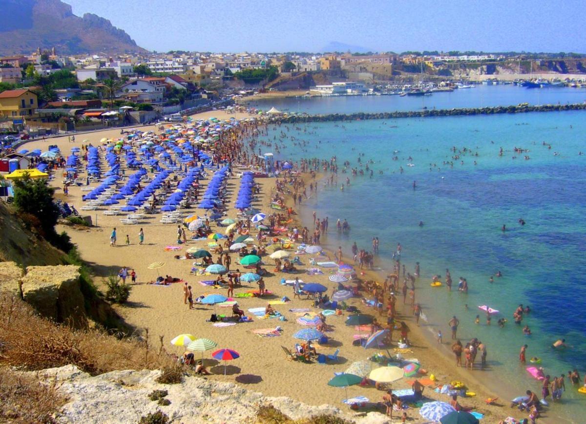 Appartamento Le Onde Terrasini Buitenkant foto