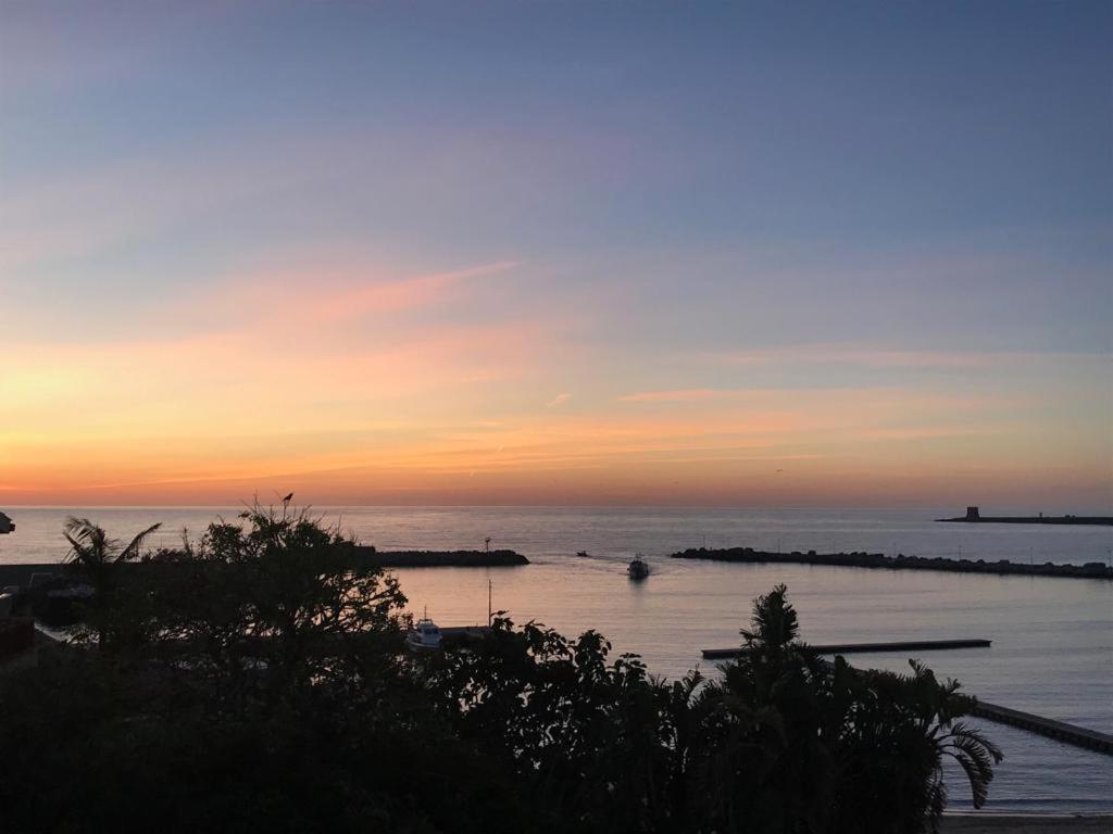 Appartamento Le Onde Terrasini Buitenkant foto